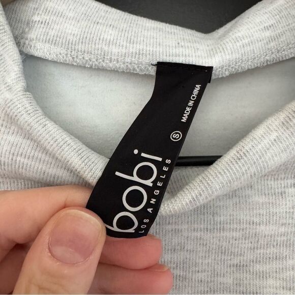 Bobbi Los Angelos Revolve Raglan Mock Neck Top Size S - Picture 2 of 8